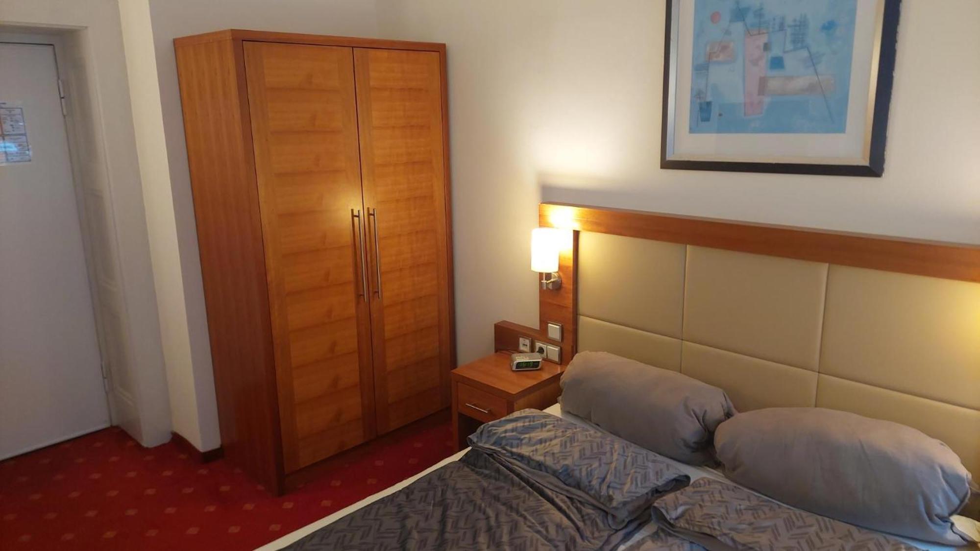 Die Villa, Zimmer 17, Dz Leverkusen Exteriér fotografie
